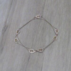 Decorative Filigree and Rhinestone Design Necklace